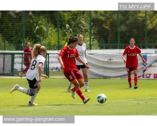 韶关足球联赛盛况空前球迷热情高涨见证精彩对决与青春梦想